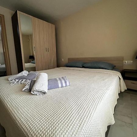 Jenny'S Apartments Айя-Тріас Екстер'єр фото