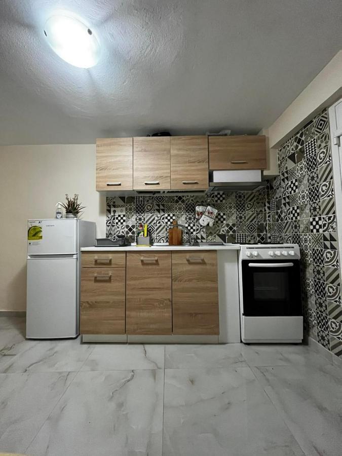Jenny'S Apartments Айя-Тріас Екстер'єр фото